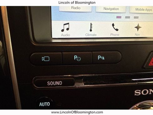 Used 2017 Ford Explorer Platinum image 70