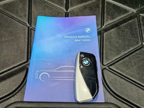 Used 2024 BMW 740i xDrive w/ Premium Package image 67