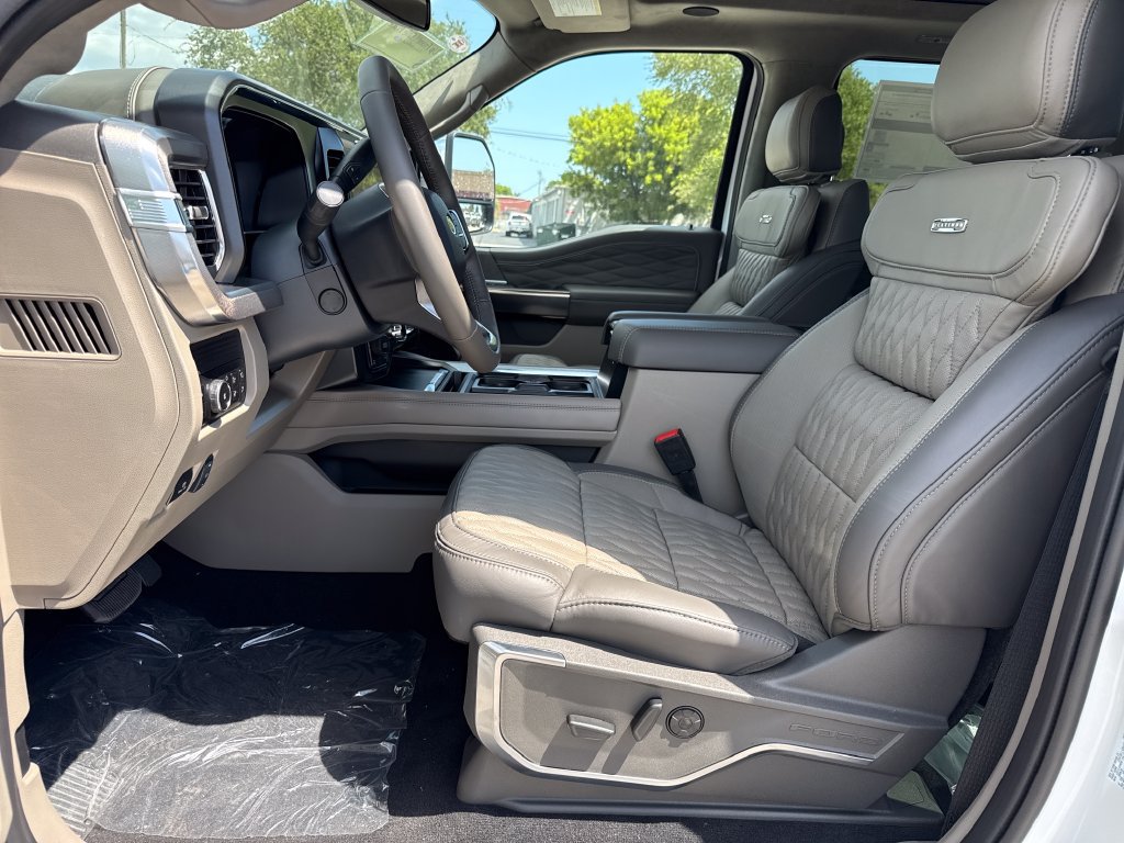 New 2026 Ford F250 Platinum w/ Platinum Plus Package AWD/4WD image 22