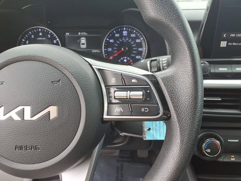 Used 2023 Kia Forte LXS w/ LXS Technology Package image 21