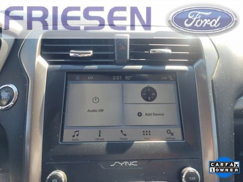 Used 2019 Ford Fusion SE image 18