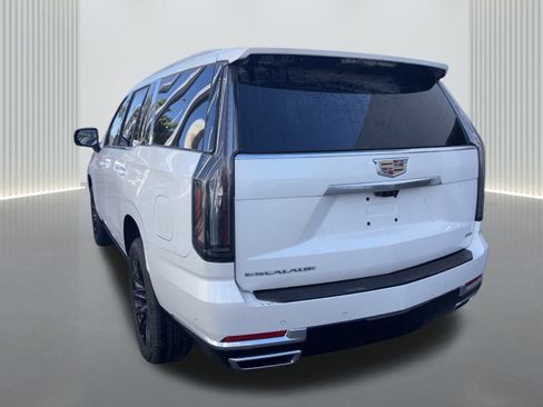 Certified 2025 Cadillac Escalade Premium Luxury w/ Touring Package image 3