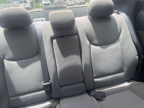 Used 2016 Hyundai Elantra SE FWD image 14