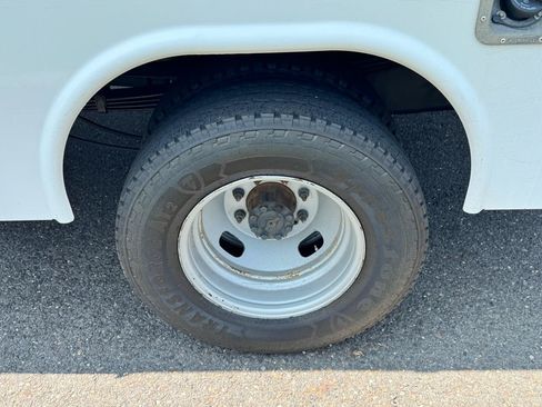 Used 2021 Ford F350 XL w/ Power Equipment Group AWD/4WD image 38