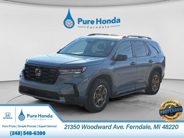 Certified 2024 Honda Pilot TrailSport image 1
