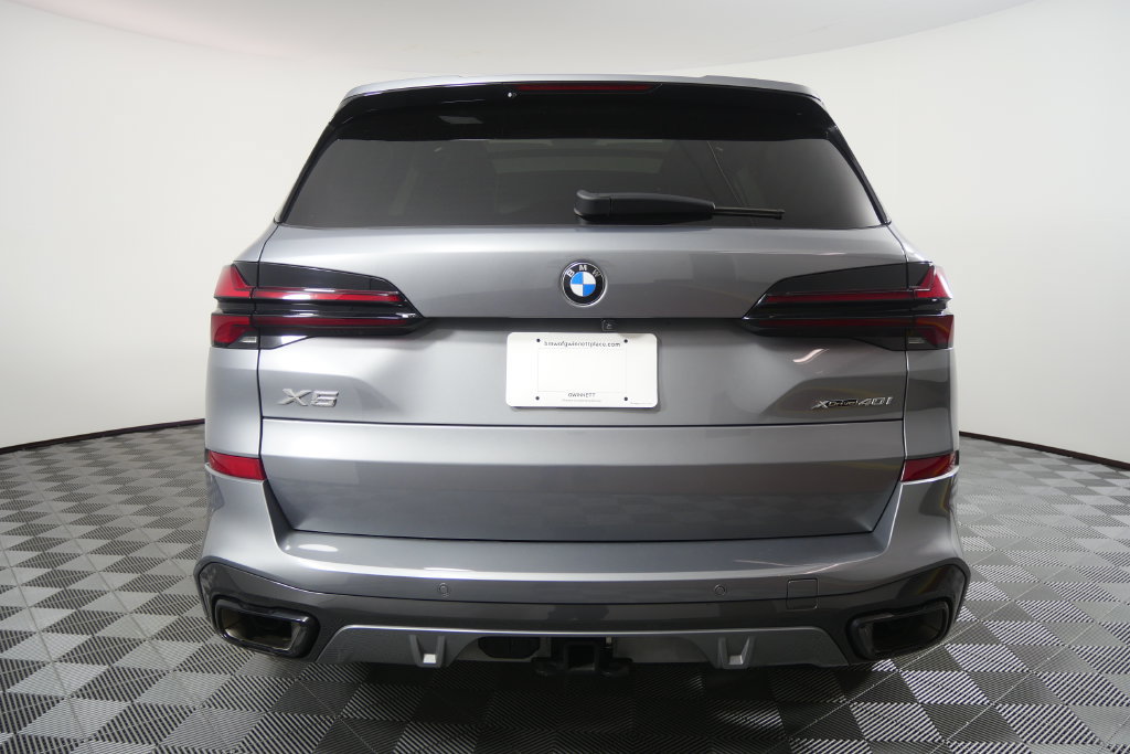 Certified 2024 BMW X5 xDrive40i w/ M Sport Package AWD/4WD image 5