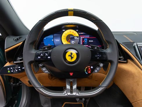 Used 2025 Ferrari Roma Spider RWD image 18
