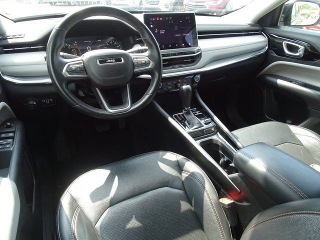 Used 2022 Jeep Compass Limited AWD/4WD image 14