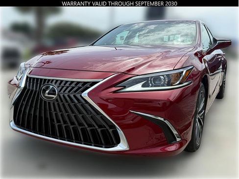 Used 2025 Lexus ES 300h w/ Premium Package FWD image 4