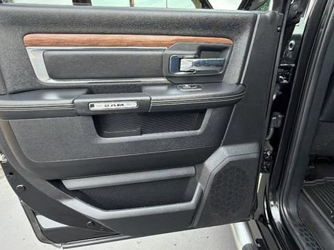 Used 2017 RAM 1500 Laramie w/ Convenience Group AWD/4WD image 16