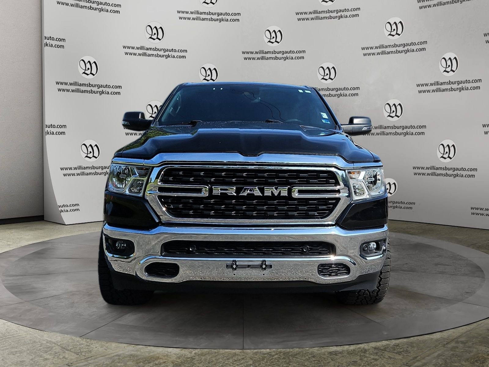Used 2024 RAM 1500 Big Horn AWD/4WD image 8