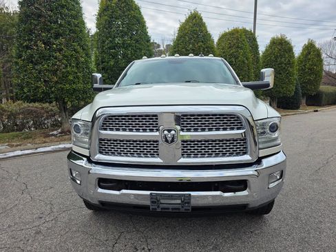 Used 2018 RAM 3500 Laramie image 9