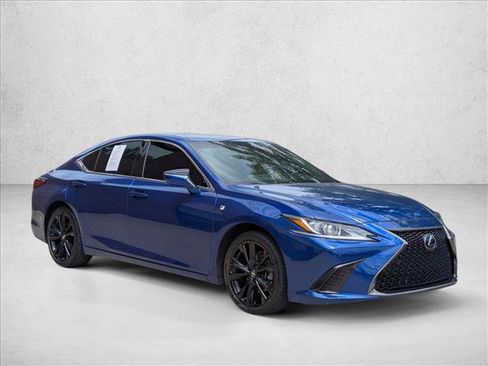 Used 2023 Lexus ES 350 F Sport w/ Accessory Package (Z2) FWD image 3