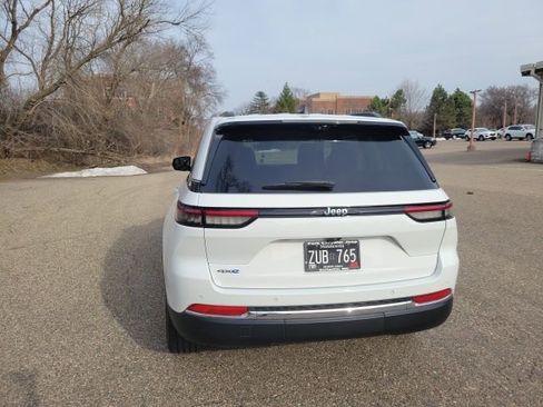 Used 2024 Jeep Grand Cherokee Limited 4xe w/ Luxury Tech Group II image 19