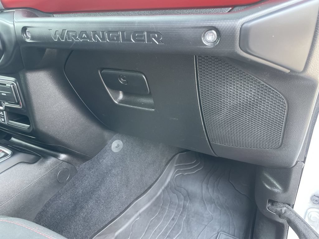 Used 2023 Jeep Wrangler Unlimited Rubicon AWD/4WD image 34