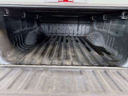 Used 2017 GMC Canyon SLE image 34