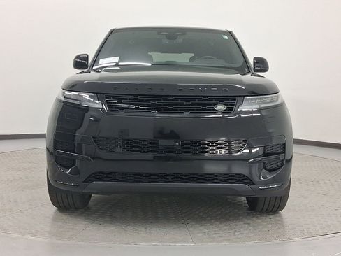 Used 2025 Land Rover Range Rover Sport SE image 6
