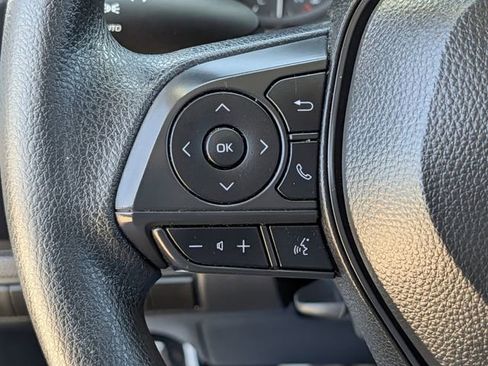 Used 2025 Toyota Corolla LE image 23
