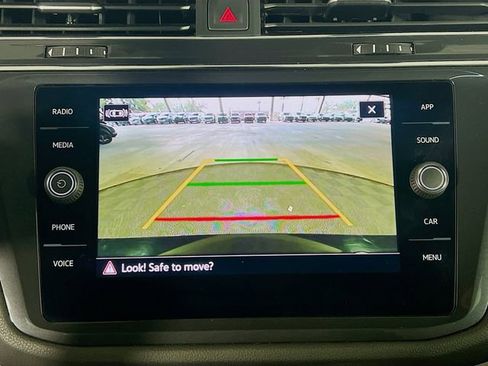 Used 2023 Volkswagen Tiguan SE R-Line image 22
