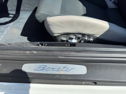 Used 2020 Porsche 718 Boxster RWD image 14
