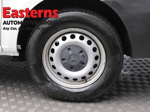 Used 2022 Mercedes-Benz Metris image 8