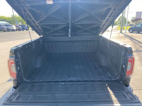 Used 2016 GMC Sierra 1500 Denali AWD/4WD image 17