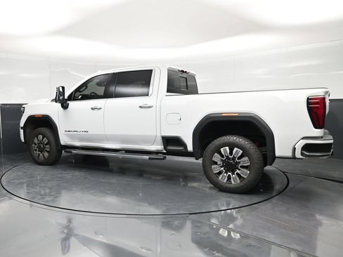Used 2025 GMC Sierra 2500 Denali AWD/4WD image 10