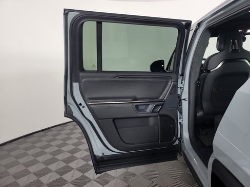 Used 2024 Rivian R1S Adventure AWD/4WD image 17