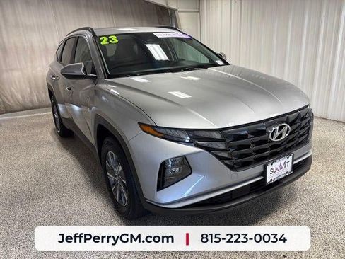 Used 2023 Hyundai Tucson Blue AWD/4WD image 2