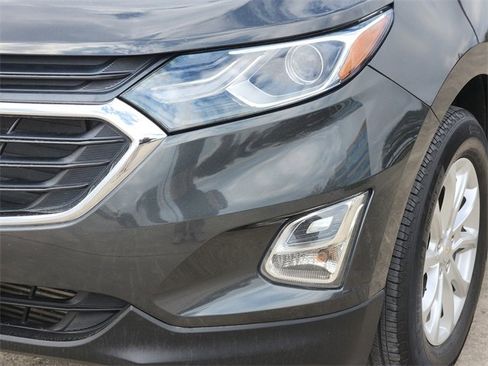 Used 2020 Chevrolet Equinox LS image 8