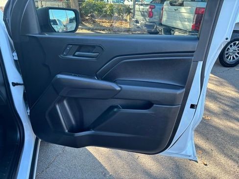 Used 2023 Chevrolet Colorado W/T image 29