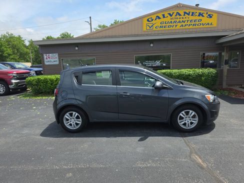 Used 2013 Chevrolet Sonic LT FWD image 5