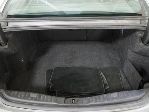 Used 2014 Lincoln MKZ image 9