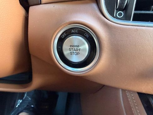 Used 2020 Genesis G90 3.3T Premium image 33