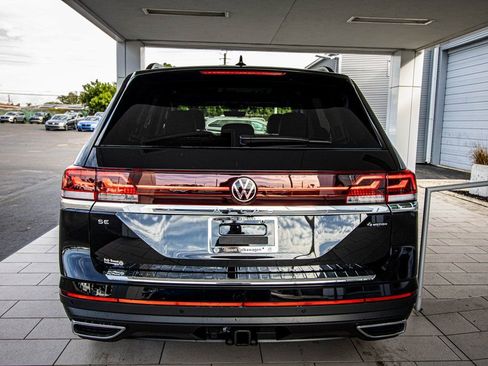 New 2026 Volkswagen Atlas SE image 15