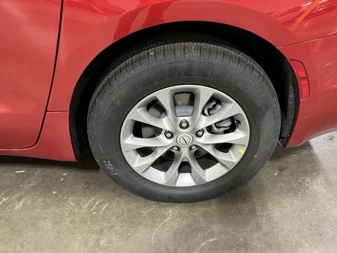 New 2026 Chrysler Pacifica Select AWD/4WD image 25