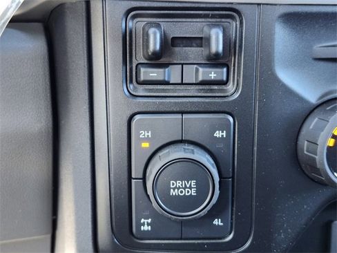 New 2025 Ford F350 XLT w/ 360-Degree Camera Package image 23