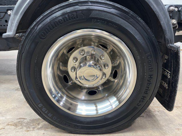 Used 2024 Ford F550 4x4 Crew Cab Super Duty image 42