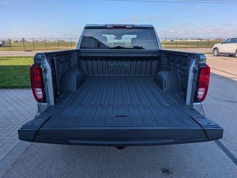 Used 2025 GMC Sierra 1500 Elevation image 8