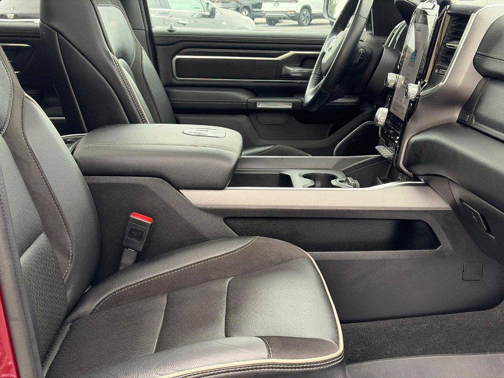 Used 2023 RAM 1500 Laramie AWD/4WD image 17