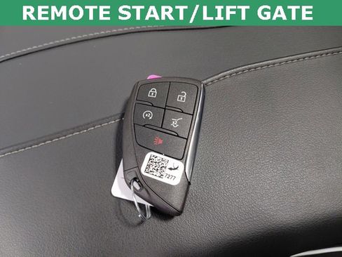 Used 2025 Buick Enclave Avenir w/ Super Cruise Package image 10