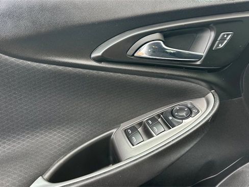 Used 2023 Chevrolet Malibu LT image 12