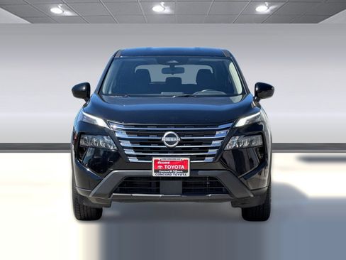 Used 2025 Nissan Rogue SV AWD/4WD image 6