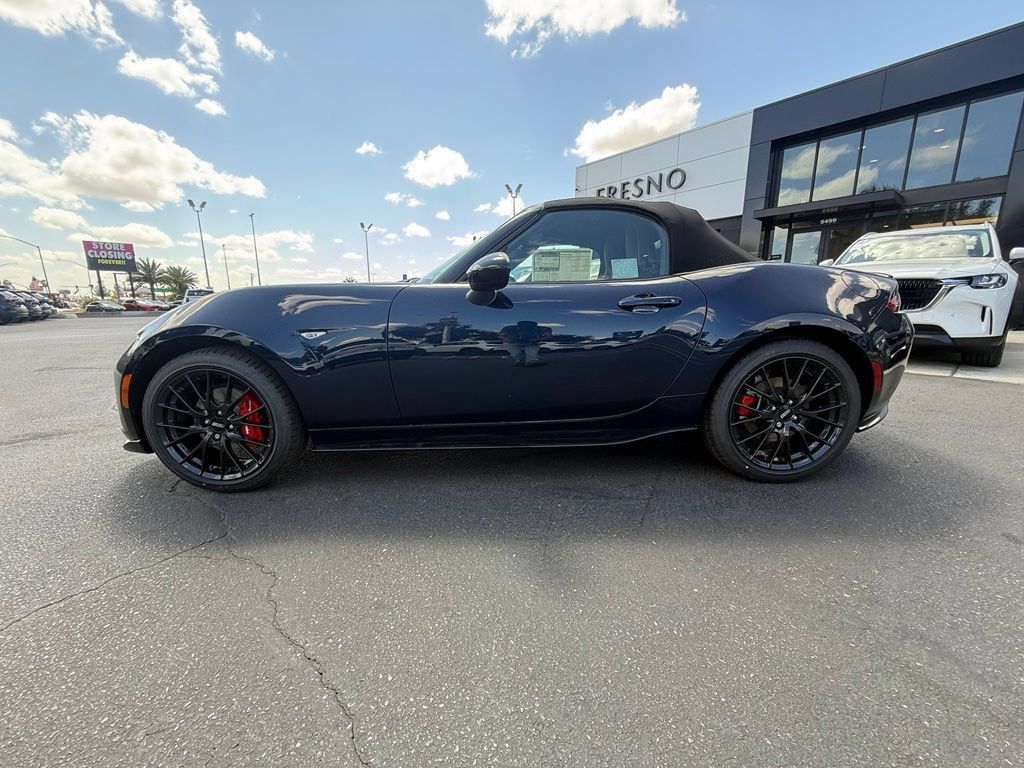 New 2026 MAZDA MX-5 Miata Club w/ Weather Package RWD image 7