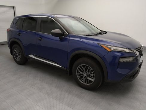 Used 2021 Nissan Rogue S image 11