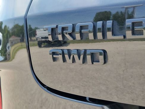Used 2023 Chevrolet TrailBlazer RS w/ Convenience Package AWD/4WD image 7