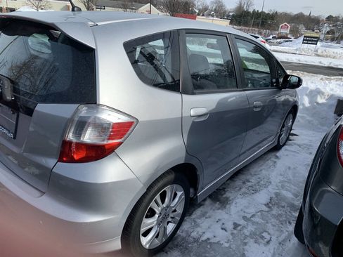 Used 2011 Honda Fit Sport image 22