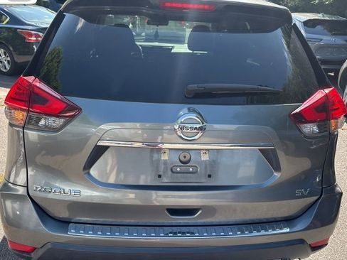 Used 2017 Nissan Rogue SV w/ Midnight Edition Package FWD image 6