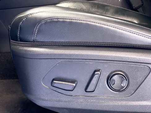 Certified 2026 Kia Sportage EX FWD image 17