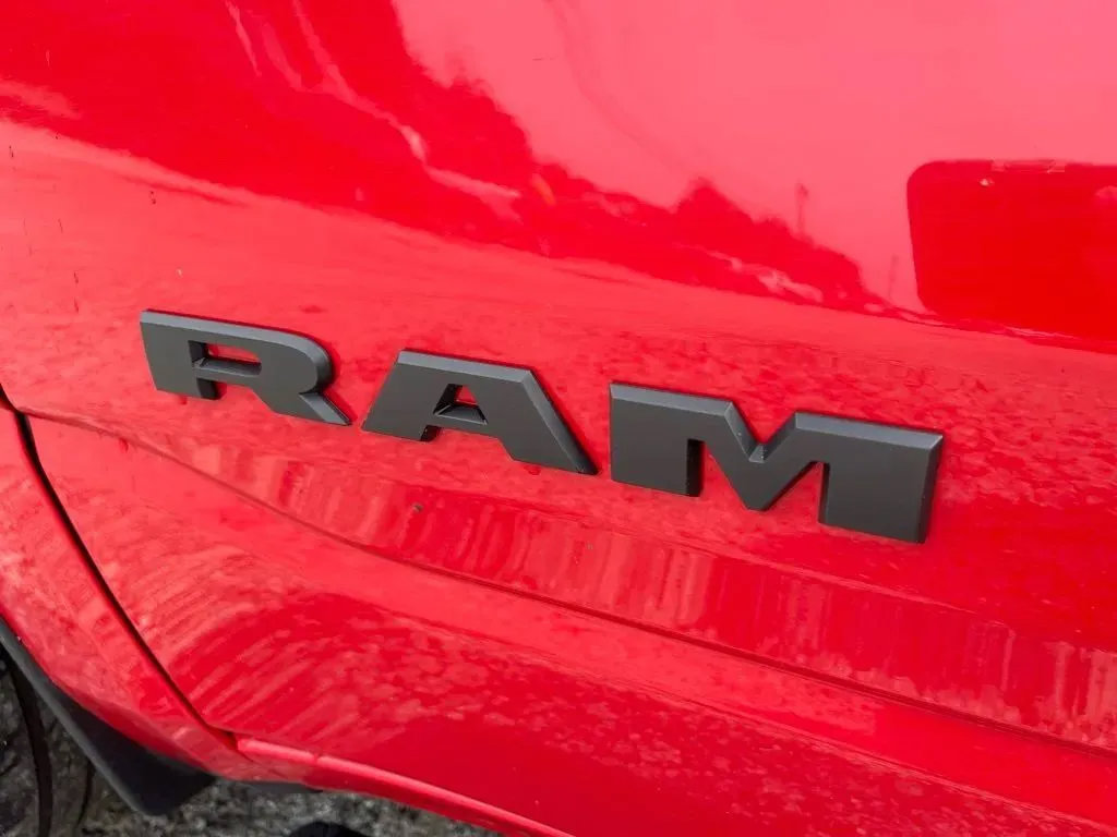 Used 2023 RAM 1500 Big Horn AWD/4WD image 9